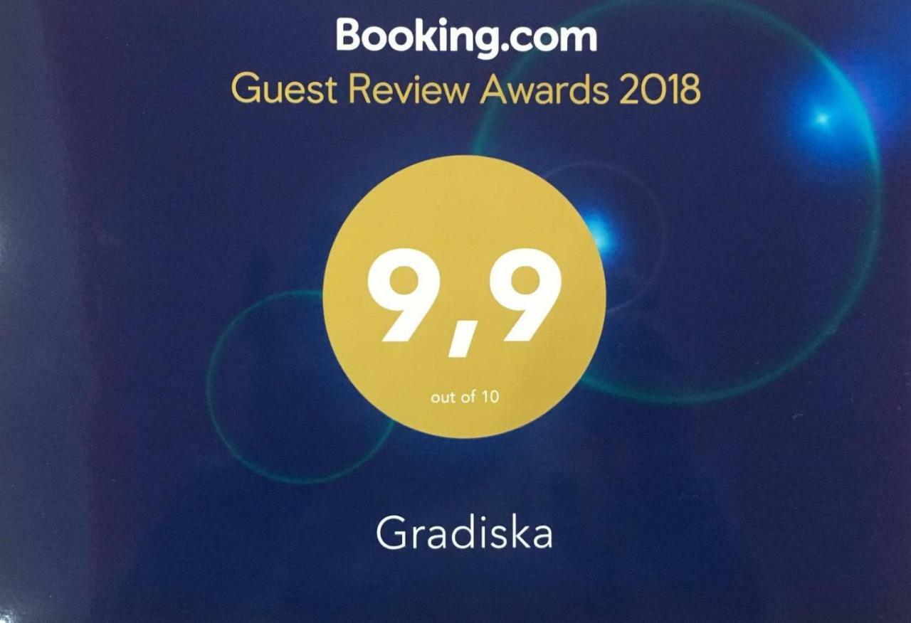 Gradiskaアパートメント エクステリア 写真